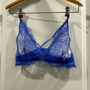 NWOT Free People Intimately sheer Lace velvety Bralette crisscross front clasp S